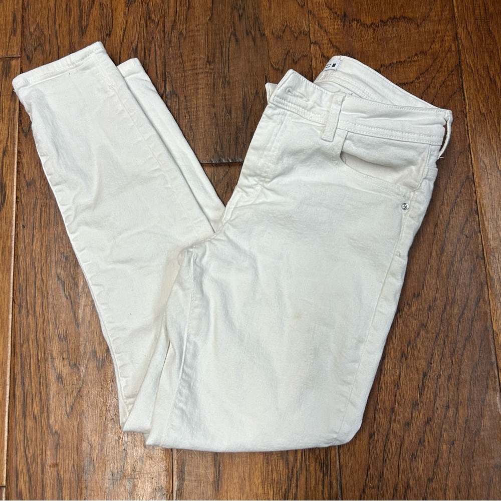 Zara Women's white denim Skinny Jeans